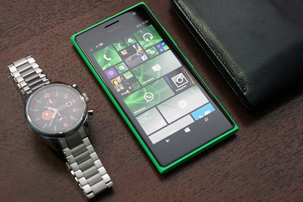 Đánh giá điện thoại tự sướng Lumia 730